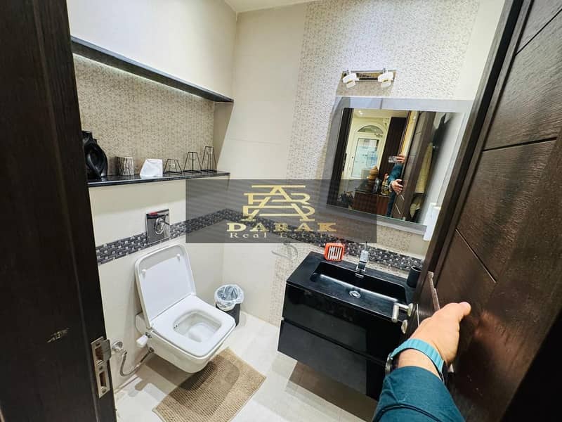 11 WhatsApp Image 2025-08-18 at 19.00. 39_05af745a. jpg