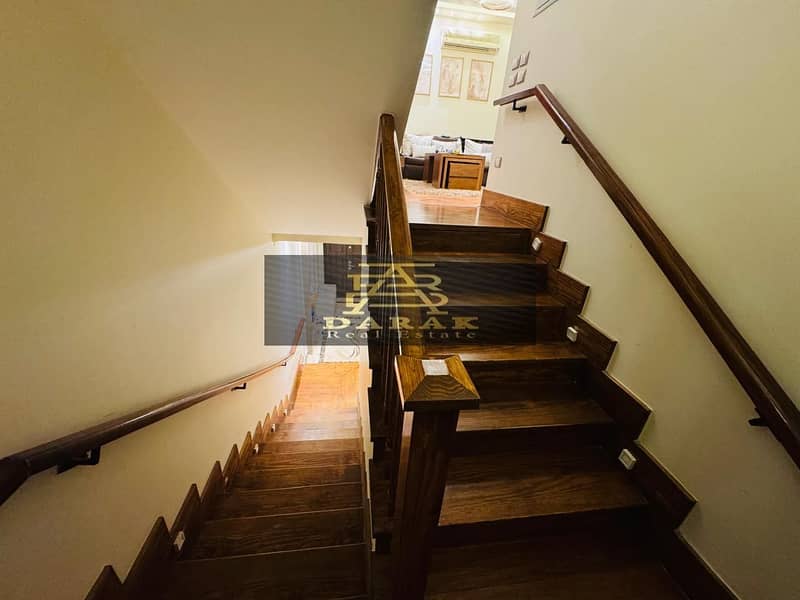 12 WhatsApp Image 2025-08-18 at 19.00. 40_8e31060d. jpg