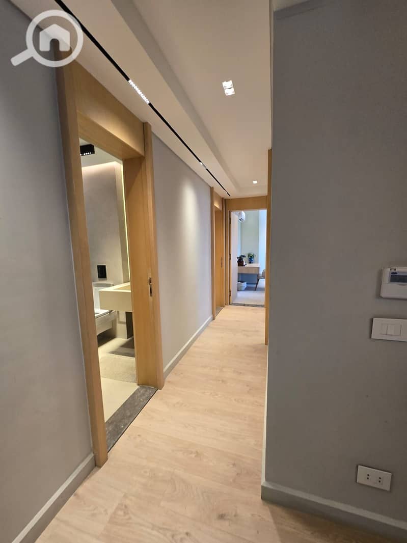 10 WhatsApp Image 2025-08-20 at 17.41. 41_32cf44de - Copy. jpg