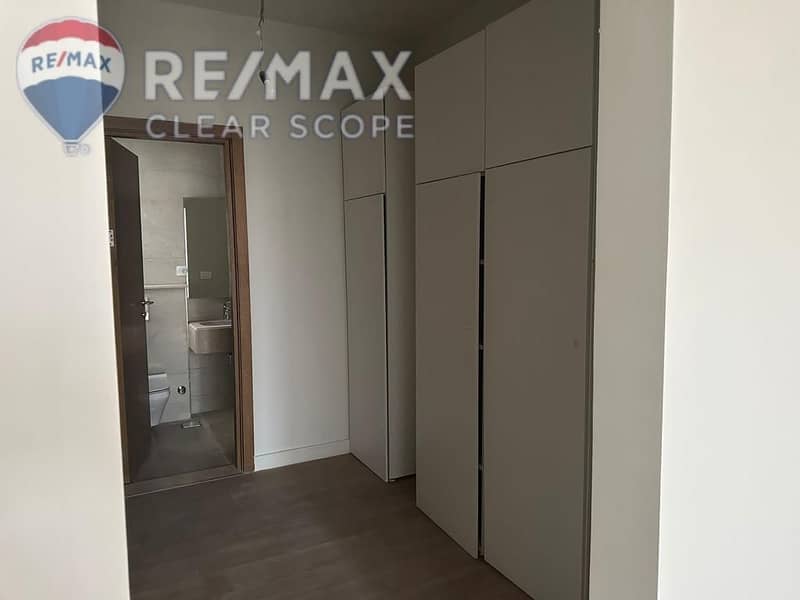 9 eb031d3a-fb48-4a48-9904-07aa82152f82. jpg