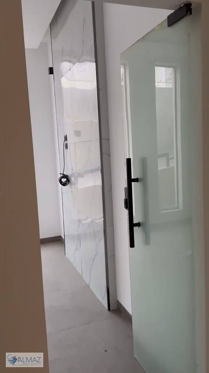 2 WhatsApp Image 2025-11-18 at 12.37. 37 PM. jpeg