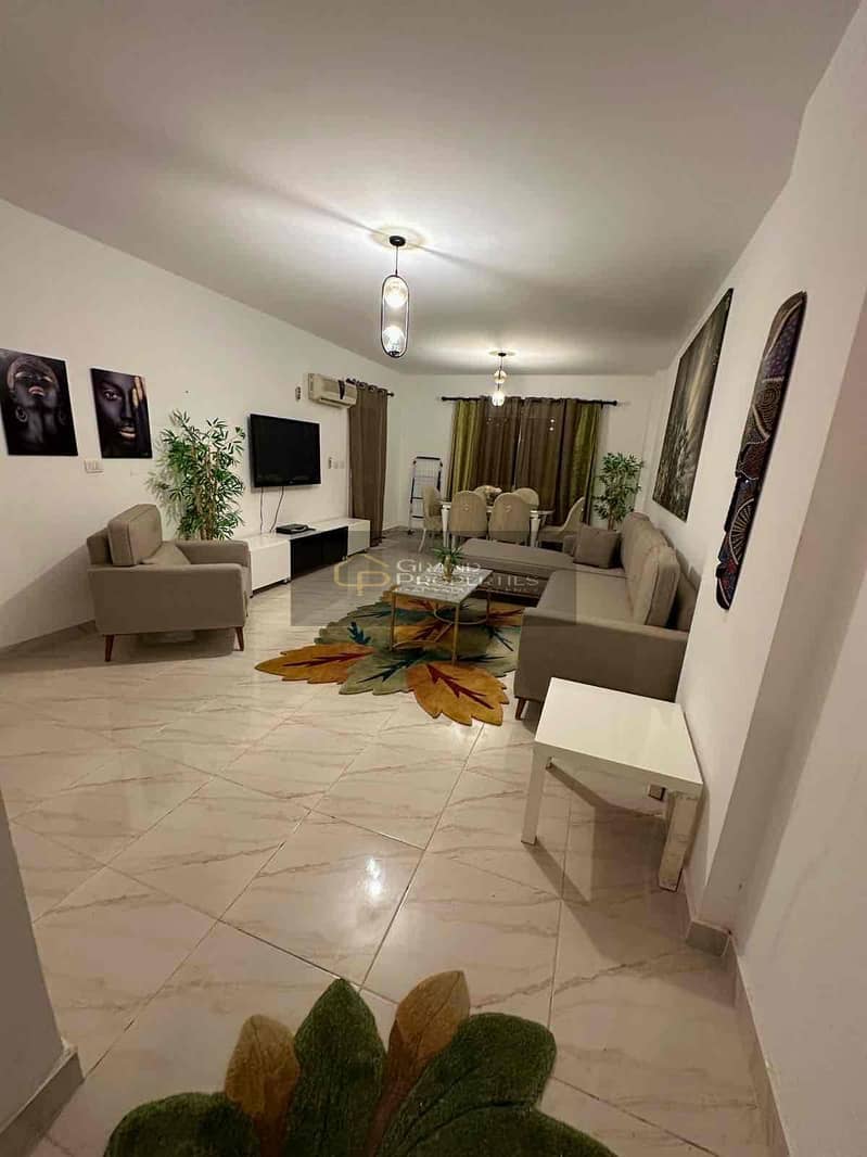 4 92925de7-0f03-42d7-86fb-c8e41b96057d. jpg