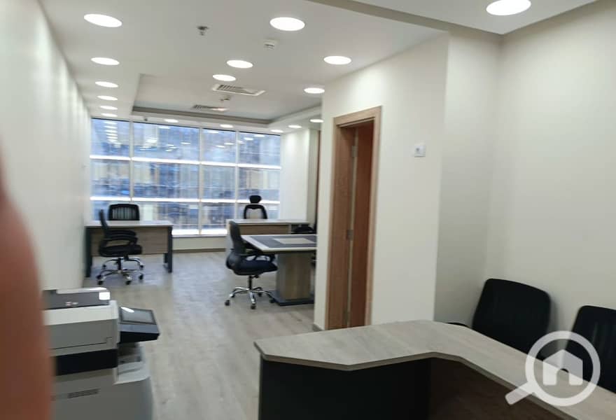 6 16d26662-6f35-44a5-9b13-60b1648f6243. jpg