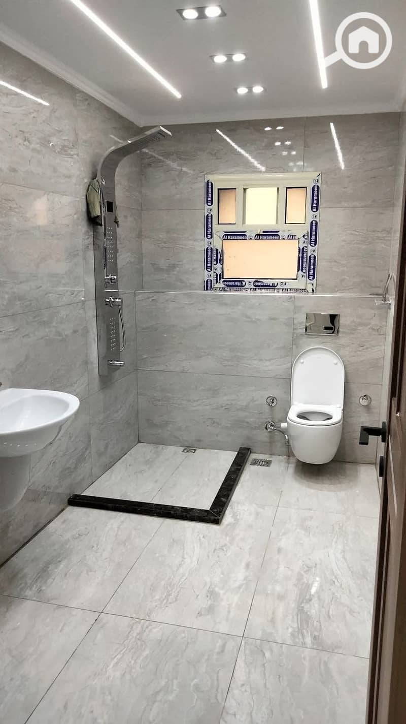 2 WhatsApp Image 2025-10-16 at 3.25. 07 PM. jpeg