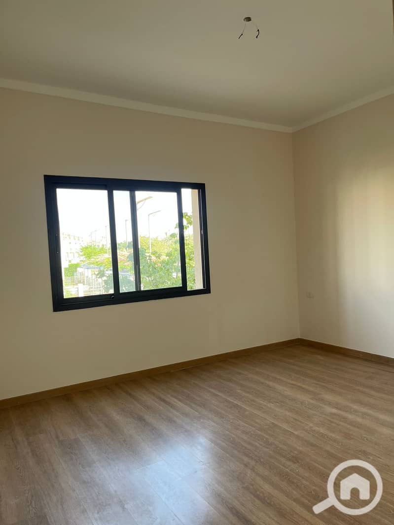 6 WhatsApp Image 2025-11-18 at 12.31. 30 PM (1). jpeg