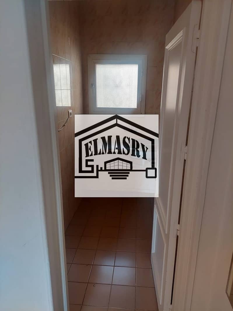 12 f8cbb097-01dc-42cf-b3be-ccdc53b714ad. jpg