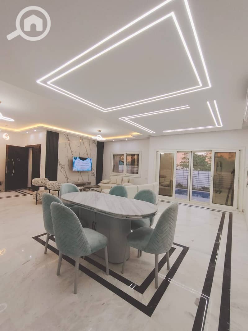 23 3370225b-69b3-4d33-956f-298c74e54ef6. jpeg