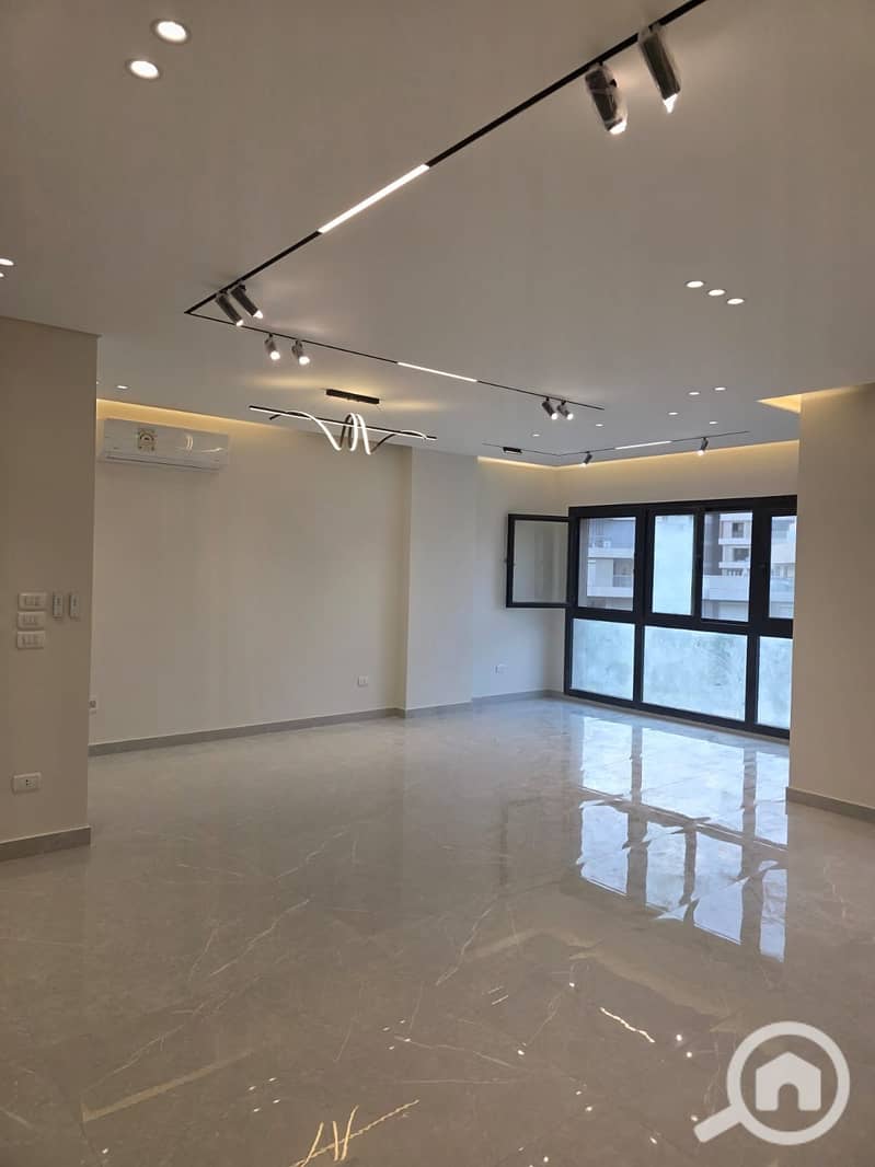 15719899-e290-4839-9ebc-7605ded13db2. jpeg