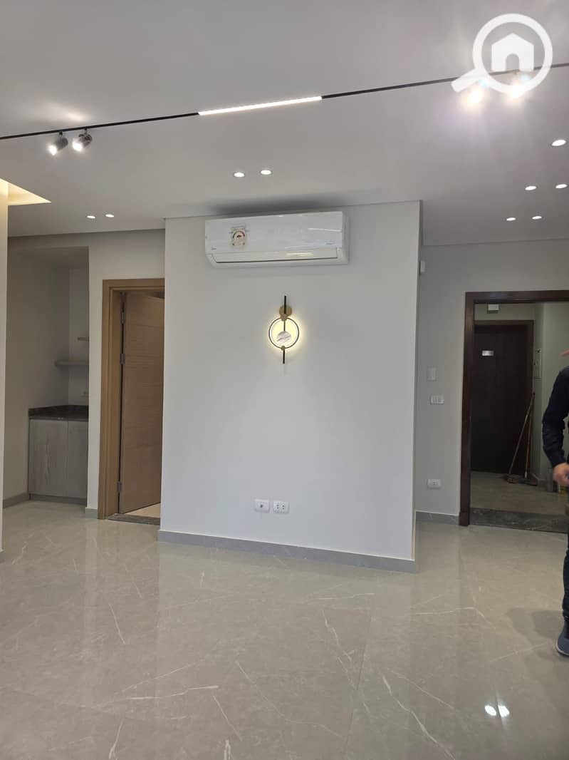 3 fde50337-77d8-49e9-a69f-52c917f23205. jpeg