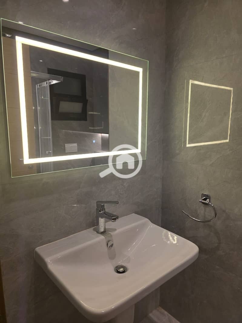 8 1c83294a-5b72-4cb2-8223-aeebe6df5cac. jpeg