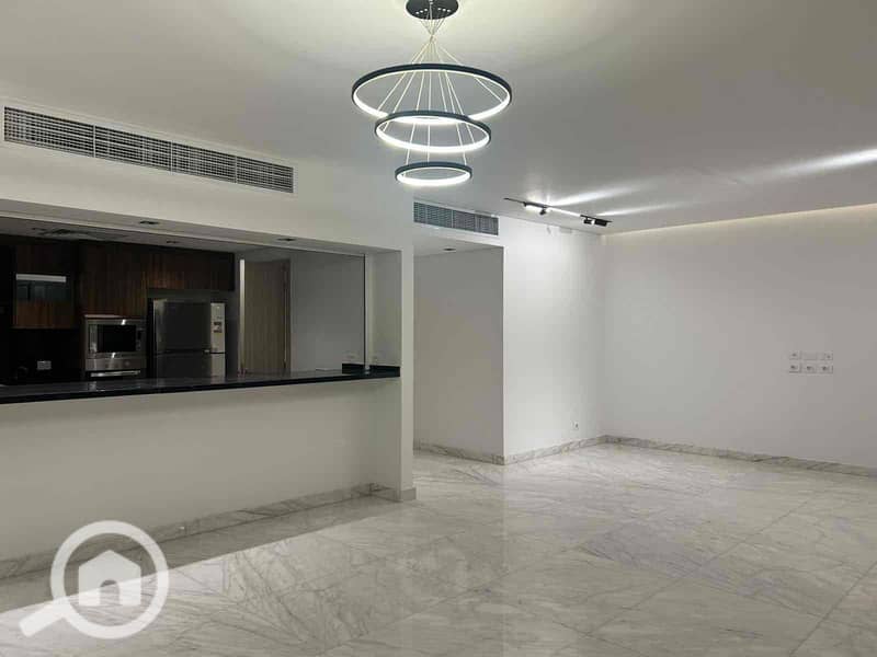 2 76481193-e6f4-49fc-88db-686bccbc6ccf. jpg