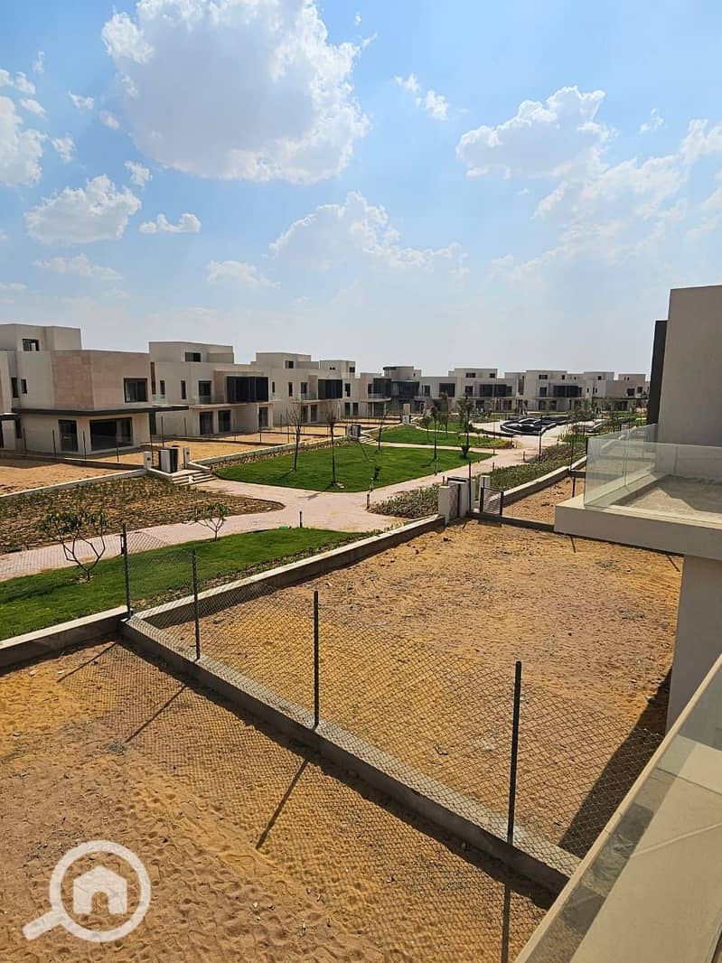 5 WhatsApp Image 2025-10-23 at 2.37. 01 PM (3). jpeg