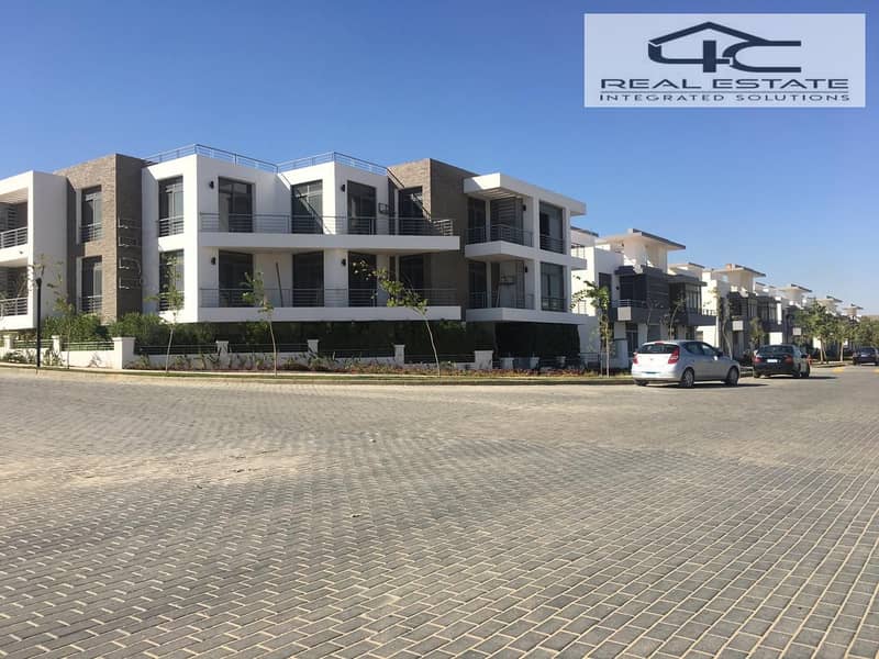 10 b3c2b19f-37e0-4ba9-a108-3d100e9b7b7b. jpg