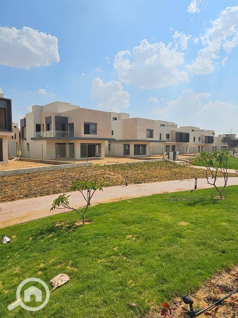 4 WhatsApp Image 2025-10-23 at 2.37. 01 PM (2). jpeg