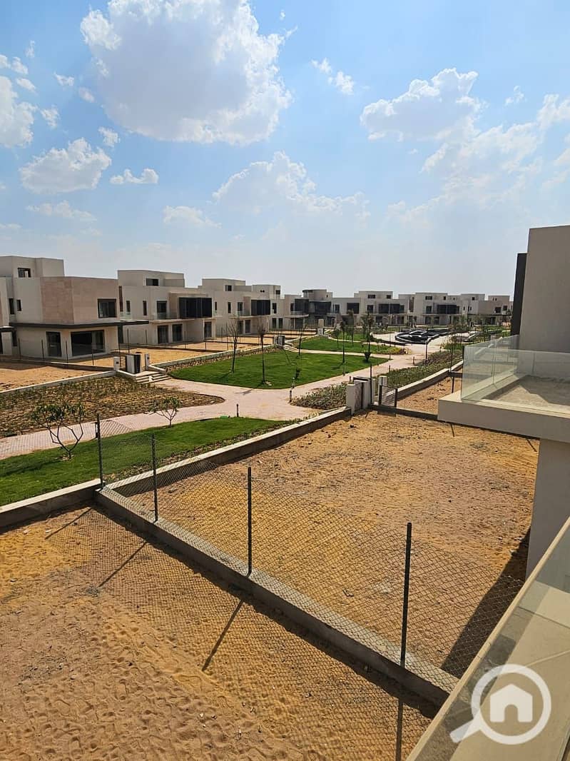 5 WhatsApp Image 2025-10-23 at 2.37. 01 PM (3). jpeg