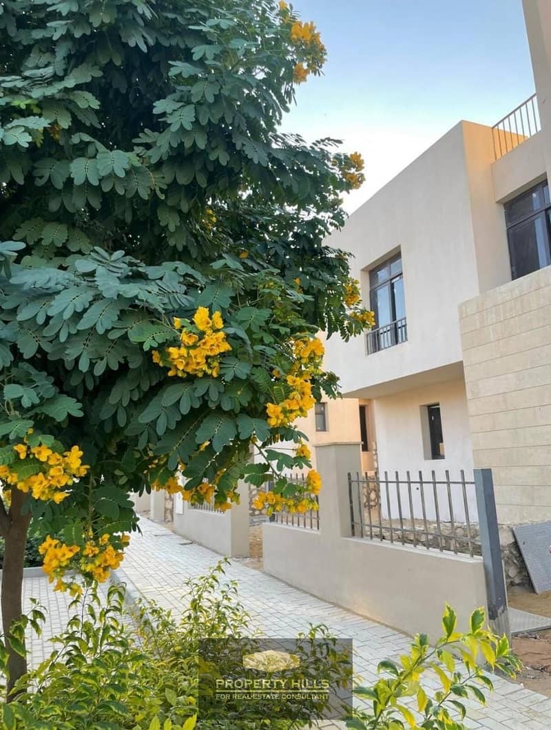 9 50f07abb-3f56-417b-b5f2-ee9493af3b12. jpeg