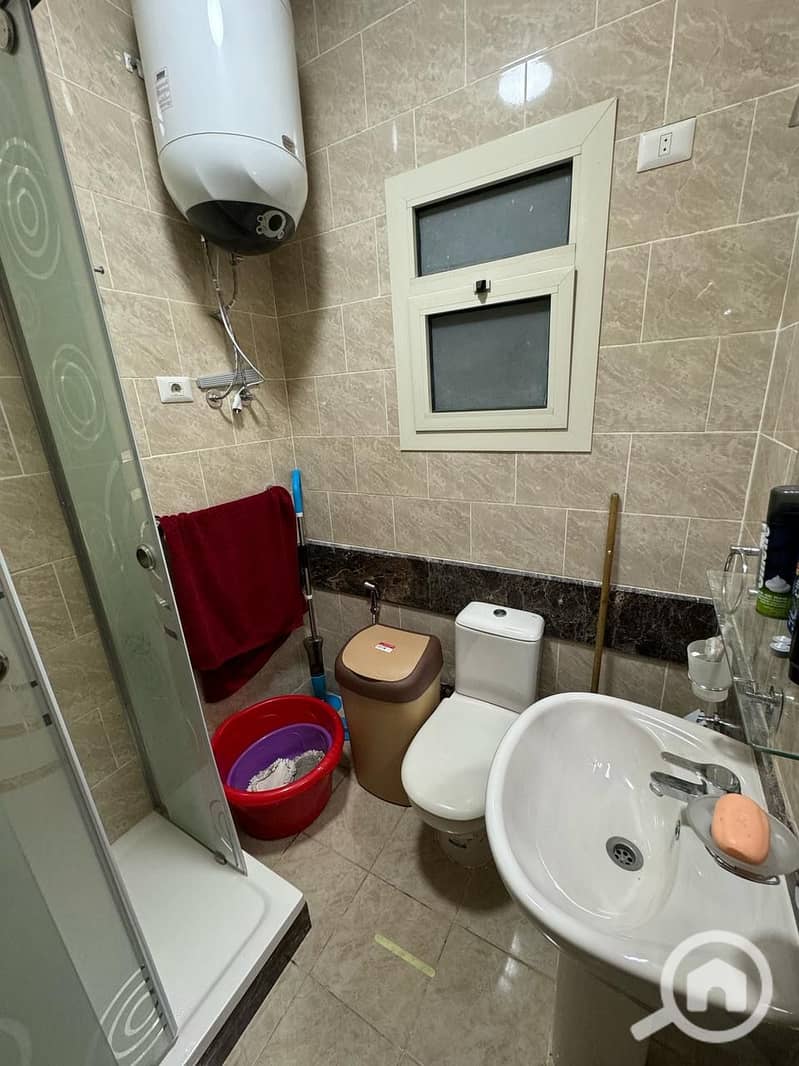 10 739f46af-9125-4d6b-8daf-7c96141f9cbe. jpeg