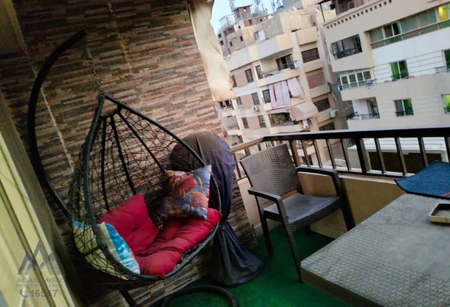 9 29882b2b-7051-416f-9f17-1691f57fc2bd. jpg