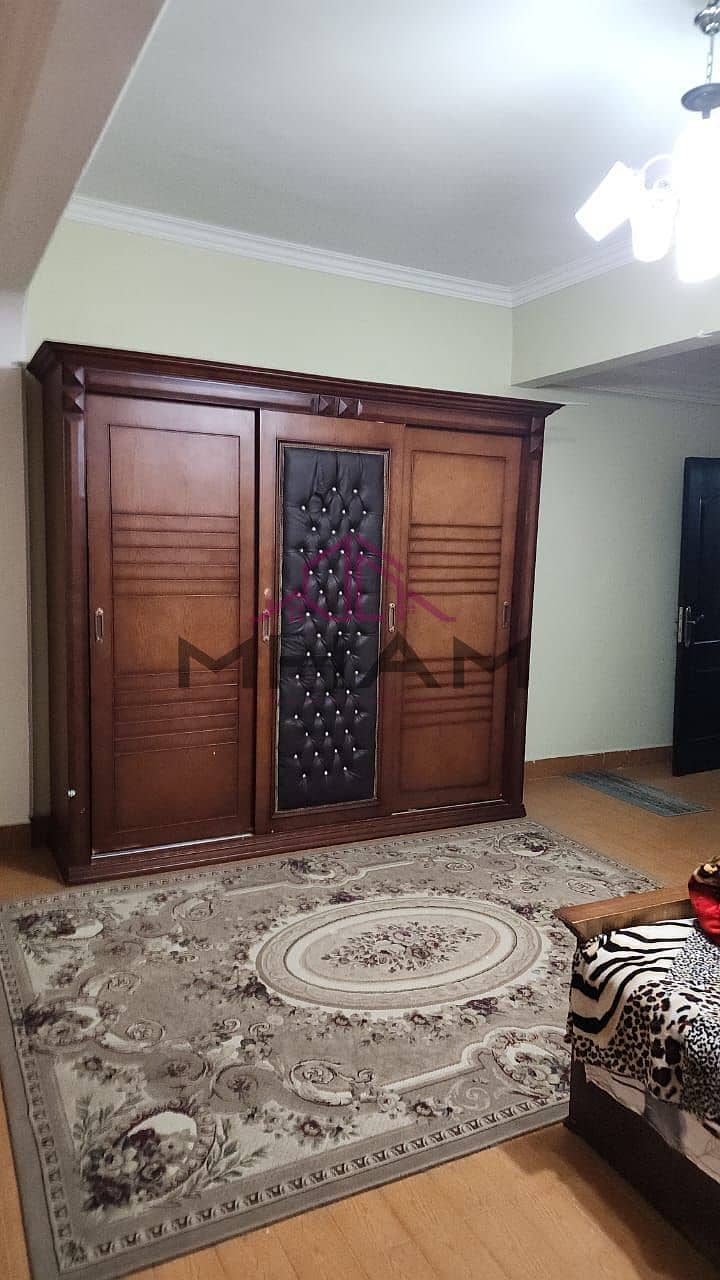 4 photo_5825748453127031977_y. jpg