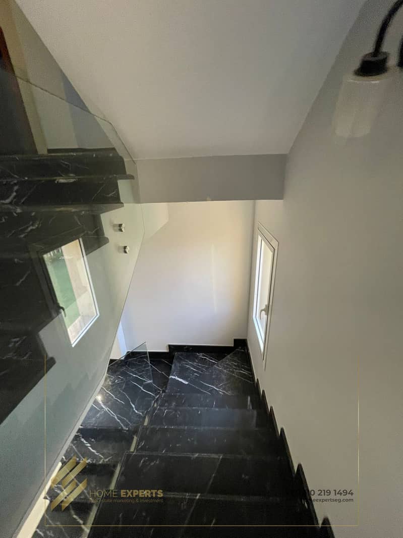 7 6ecd4184-2c68-4ffa-8178-b3f610a2938b. jpg