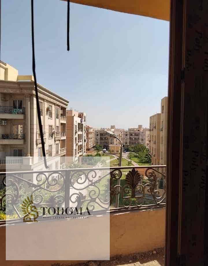 10 688b9fc4-7e99-4441-8341-3ad996706fb0. jpg