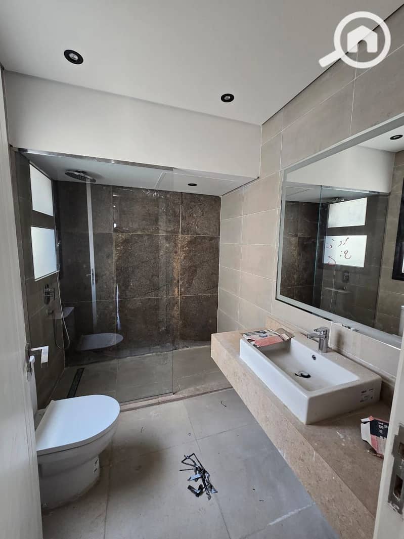 2 WhatsApp Image 2025-11-18 at 1.37. 55 PM (1). jpeg