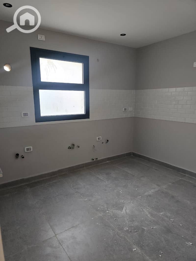 6 WhatsApp Image 2025-11-18 at 1.37. 53 PM (2). jpeg