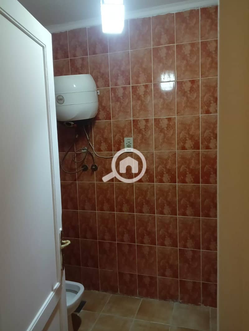 6 b1034258-eb2b-42d7-b516-b208dc03f629. jpg