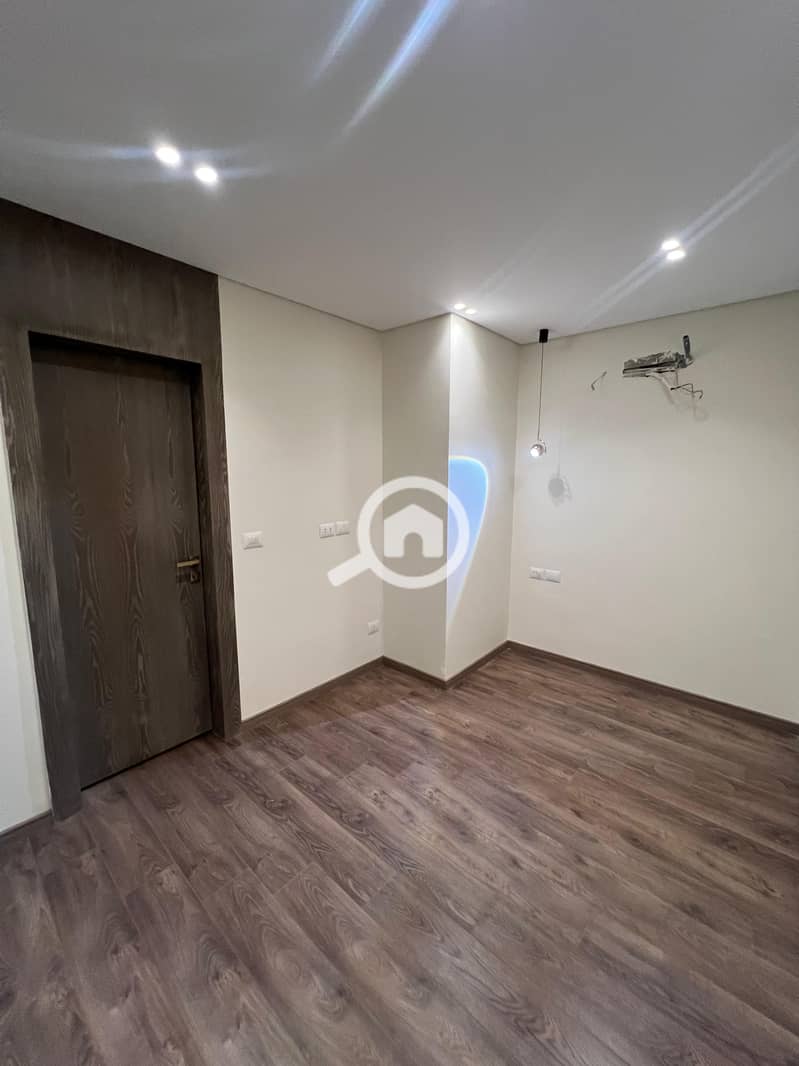 4 WhatsApp Image 2025-09-28 at 3.32. 17 PM (7). jpeg