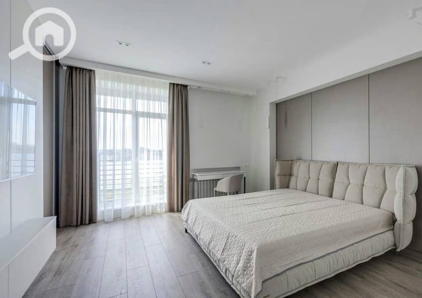 6 LAKEFRONT-1(1)_23. jpg