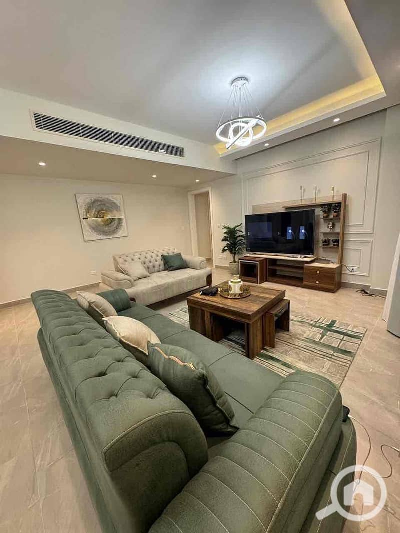 17 43f53d95-511f-4988-9983-950faadeeb2a. jpg