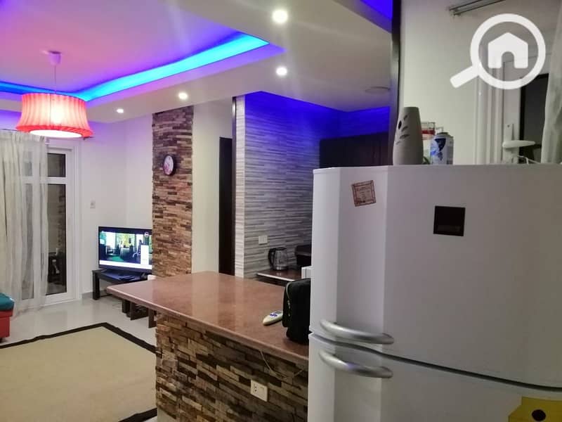 8 dfb8569d-5881-47ca-a32d-e15b15f0b332. jpg