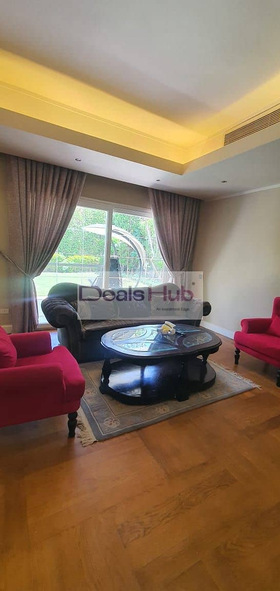 12 d029a128-b61a-4c79-ba4d-42349f18cf27. jpg