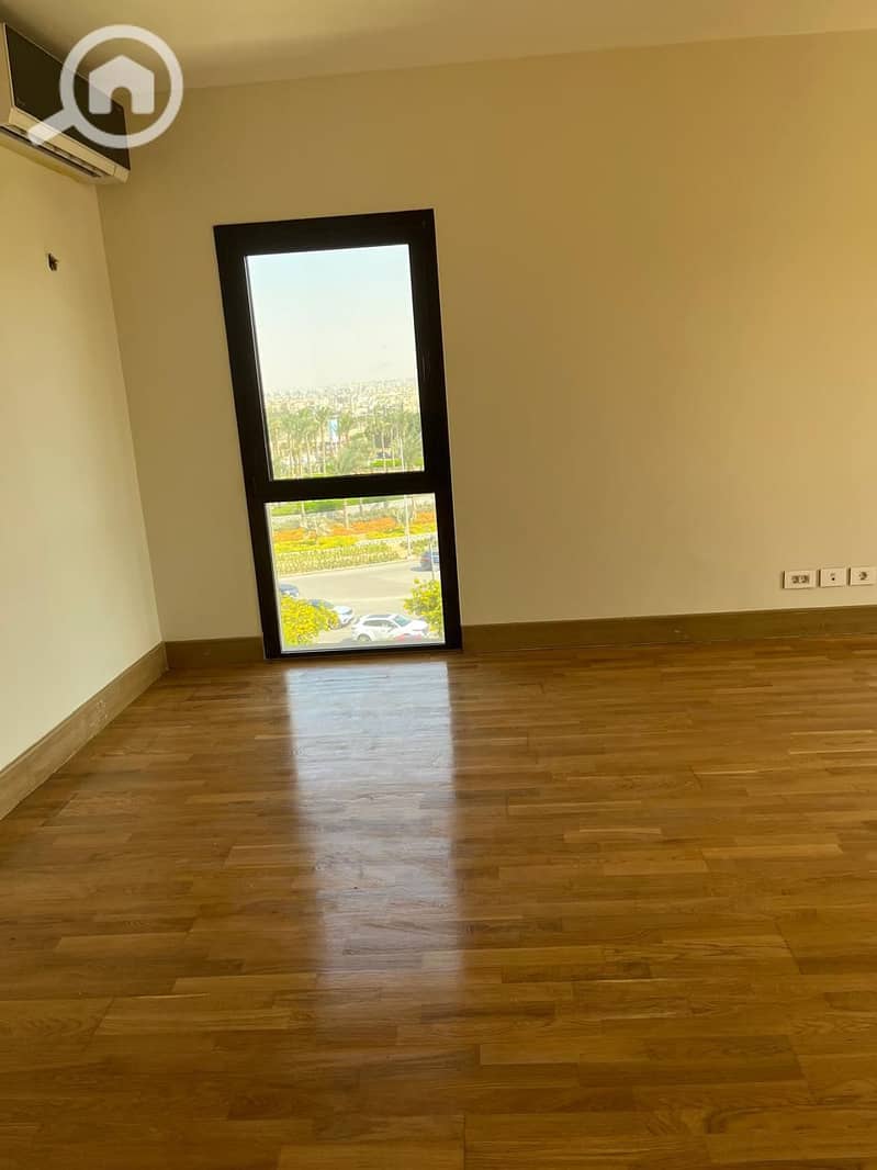 2 WhatsApp Image 2025-11-17 at 23.45. 08. jpeg