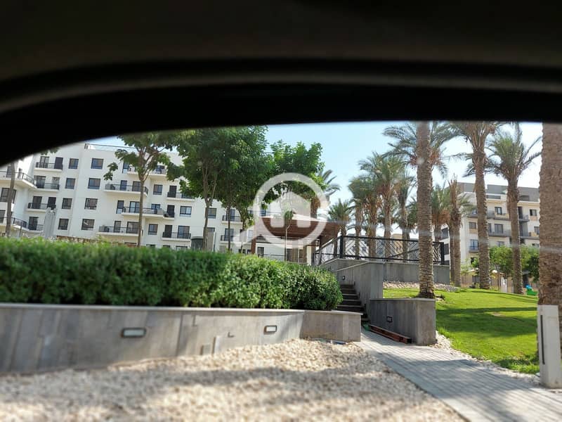 4 WhatsApp Image 2025-11-17 at 23.45. 09 (2). jpeg