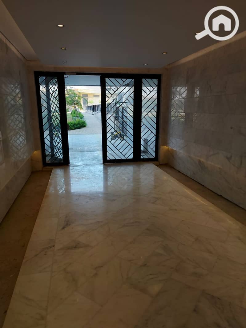 10 WhatsApp Image 2025-11-17 at 23.45. 09. jpeg