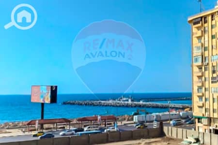 شقة 3 غرف نوم للايجار في لوران، الإسكندرية - 01. jpg