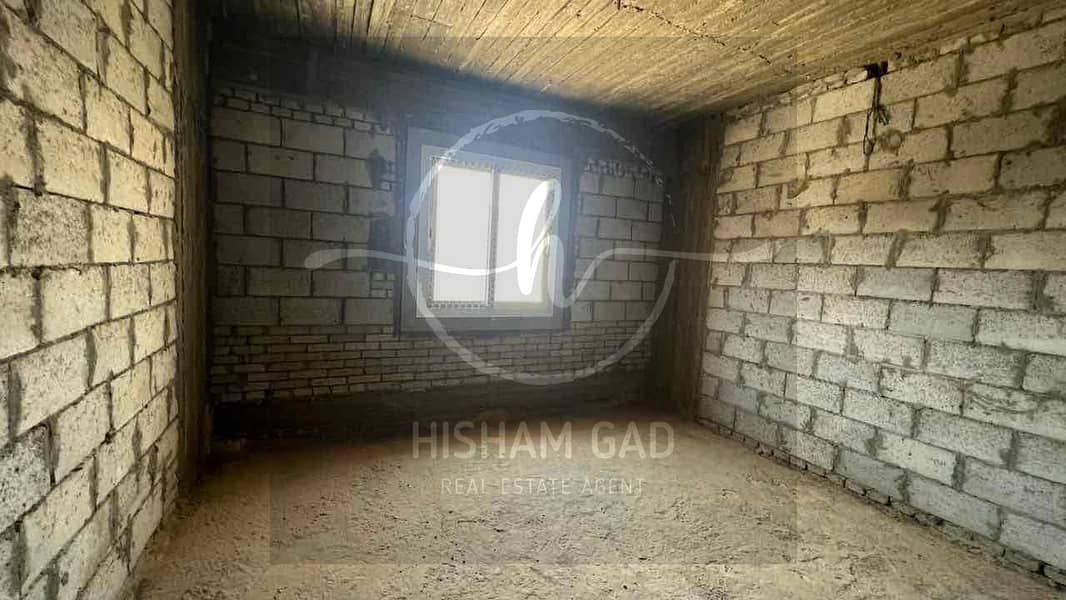 8 4d6e2dfd-2e19-41fb-ad7f-975265d4dd63. jpg