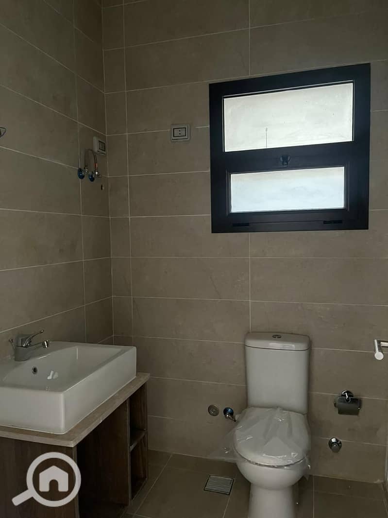 4 WhatsApp Image 2025-11-18 at 1.38. 51 PM. jpeg