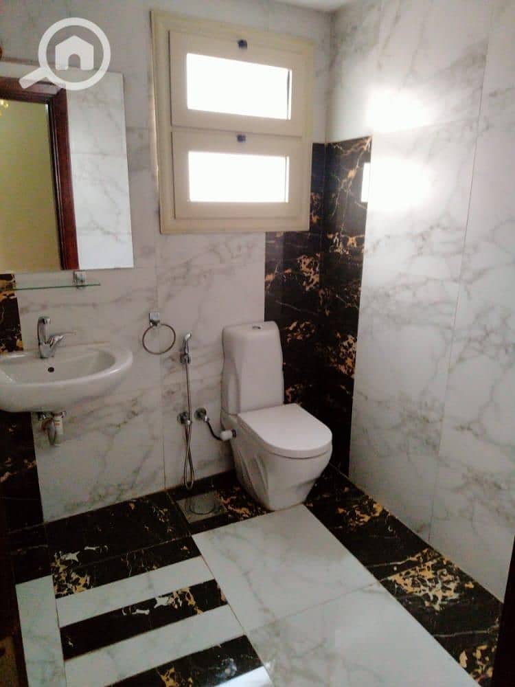 8 c66c7a82-d316-46e0-a278-93896fab771c. jpeg