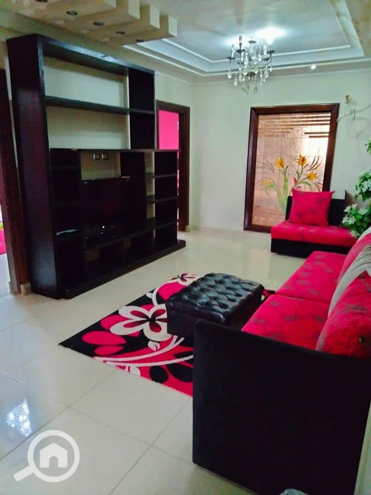 12 649adf54-c8d7-4abc-9459-577fe5592823. jpeg