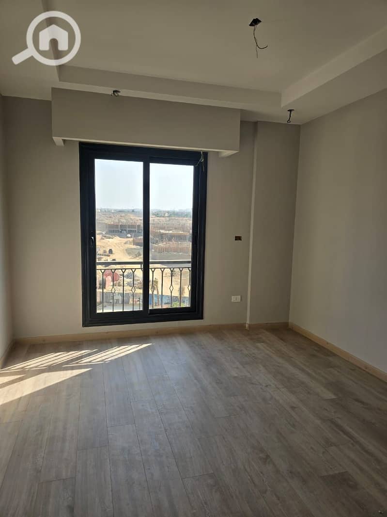 5 WhatsApp Image 2025-11-18 at 1.50. 56 PM (1). jpeg