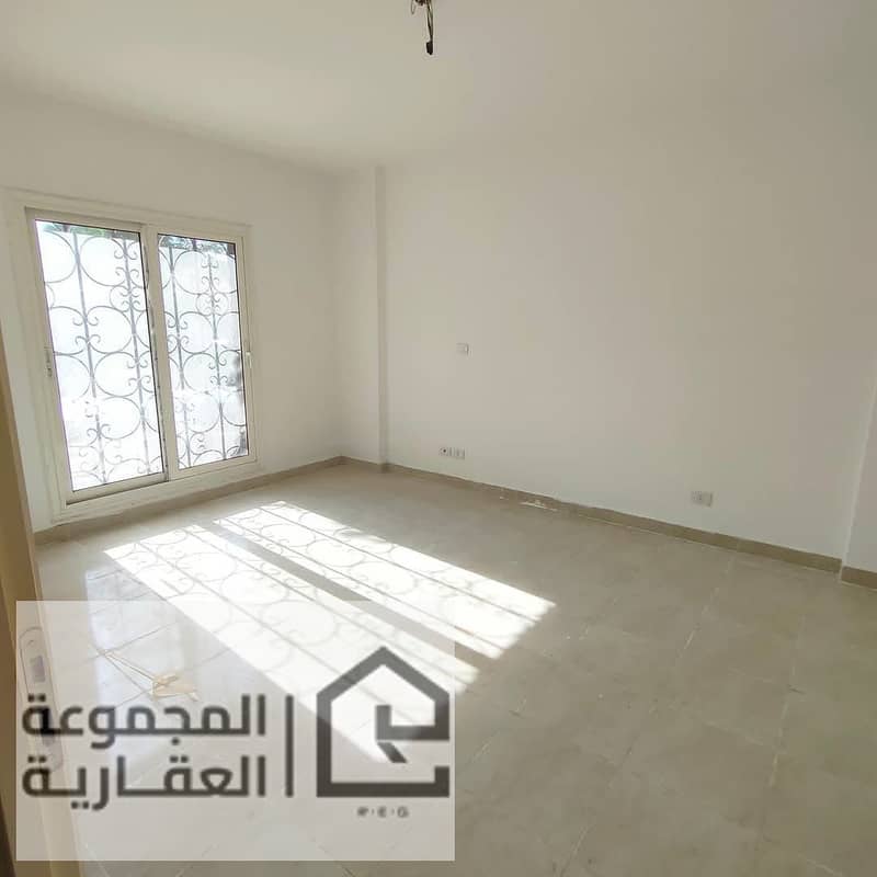 5 b65ed86c-3946-48dd-add6-dcc8900db100. jpg