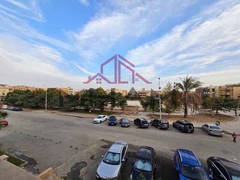 8 photo_5825672956191902918_y. jpg