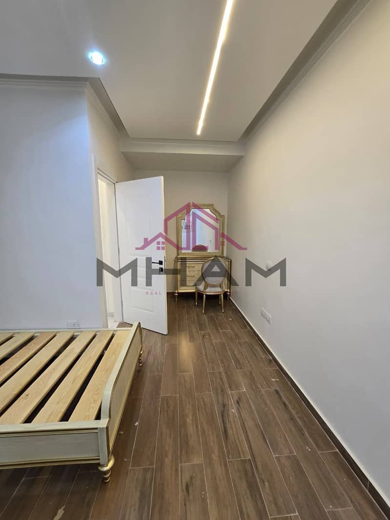 14 photo_5825672956191902926_y. jpg