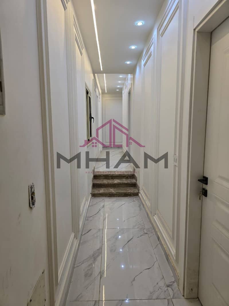 16 photo_5825672956191902928_y. jpg