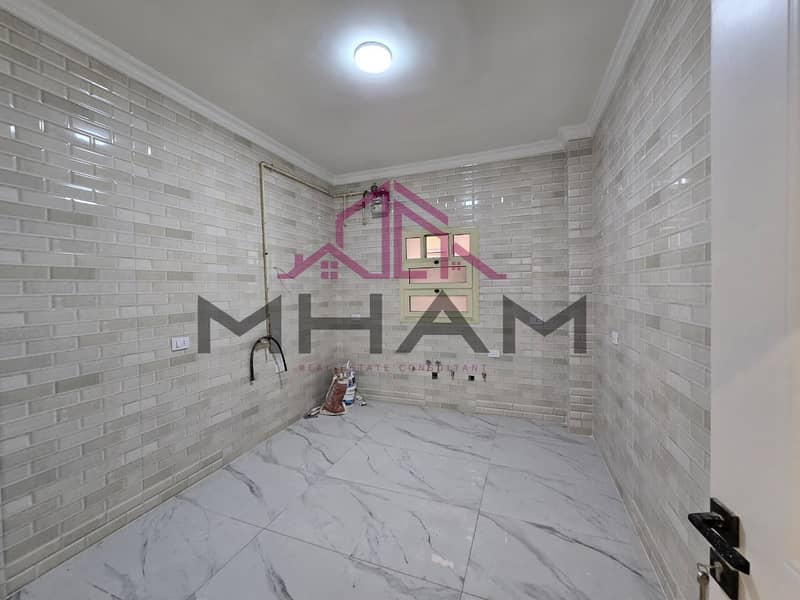 18 photo_5825672956191902930_y. jpg