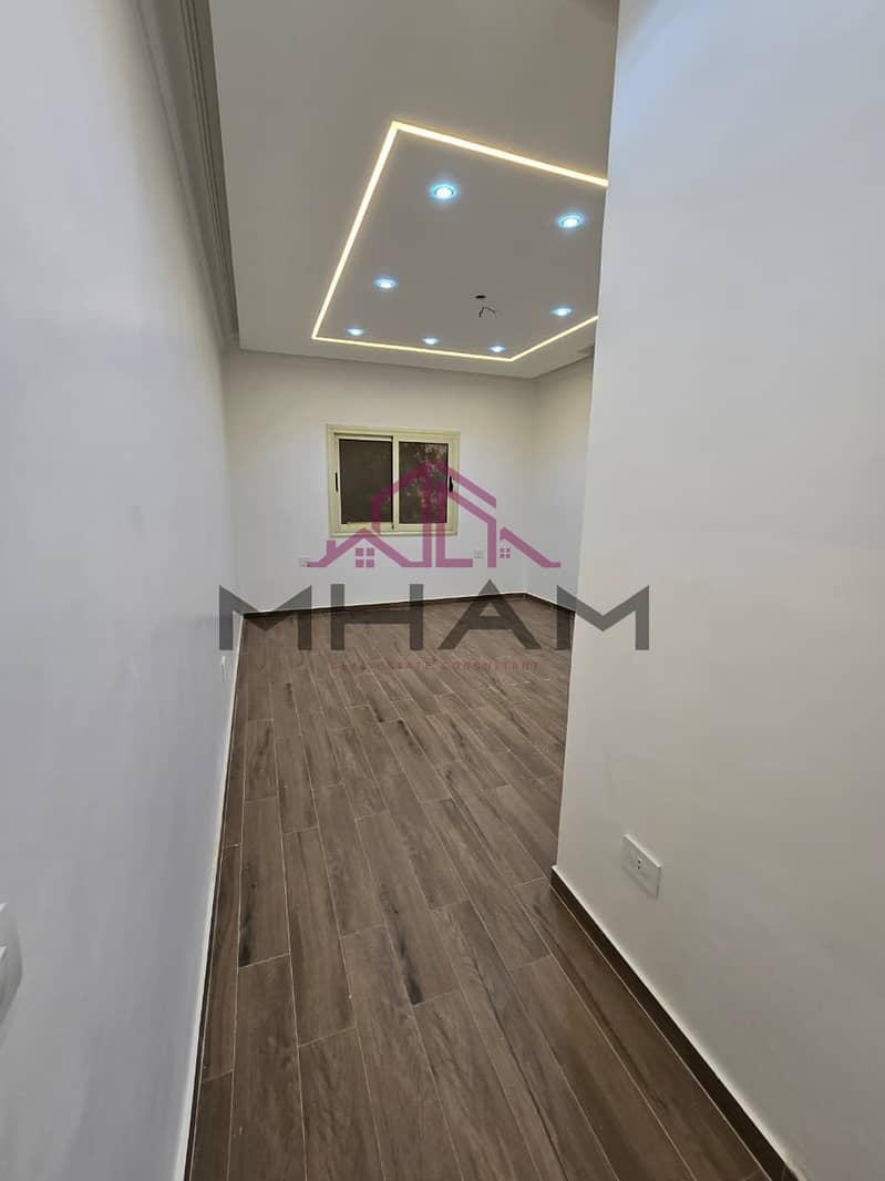 20 photo_5825672956191902932_y. jpg