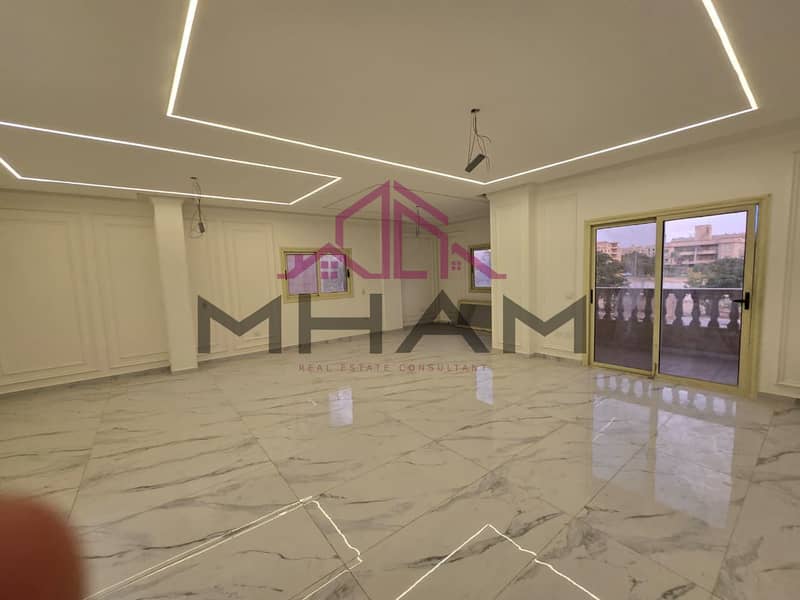 24 photo_5825672956191902936_y. jpg