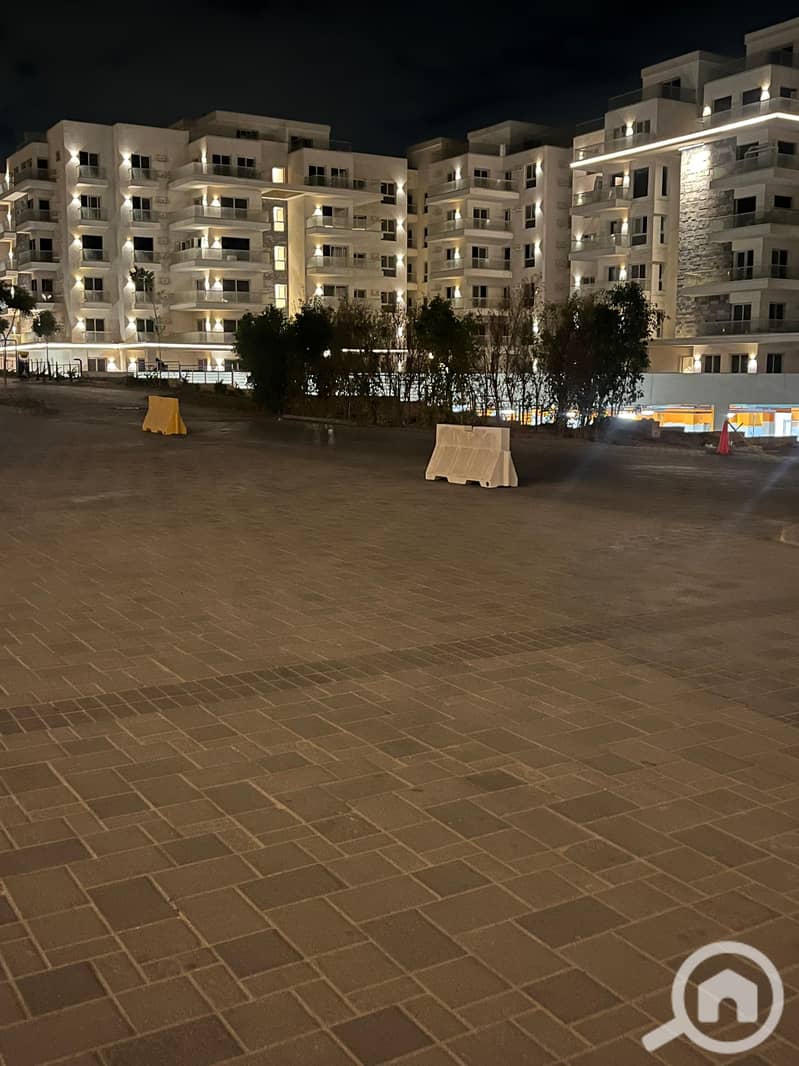 4 9ca796e0-dc21-4df2-a730-81346fb31d31. jpg